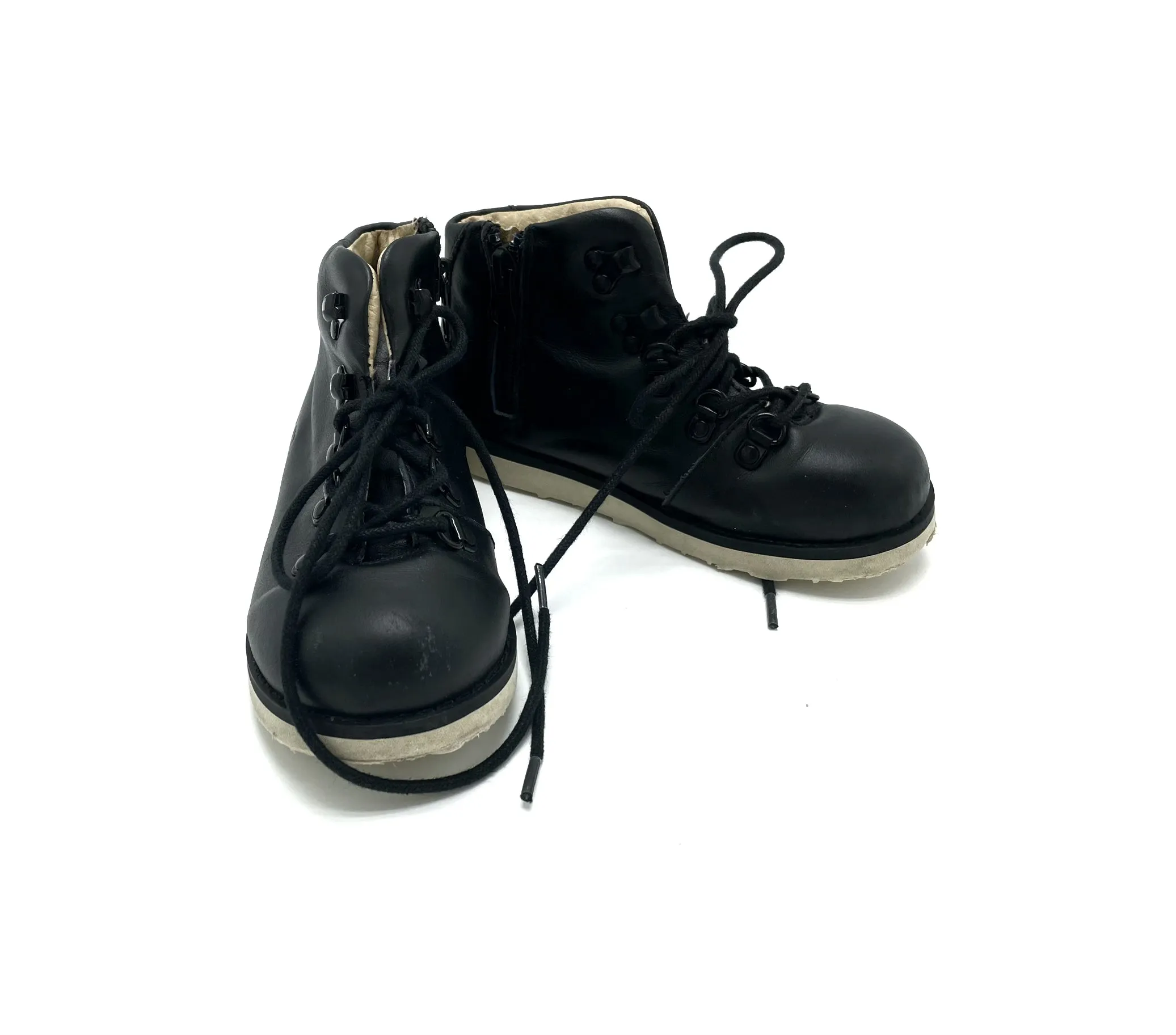 Akid high tops - 10(approx)