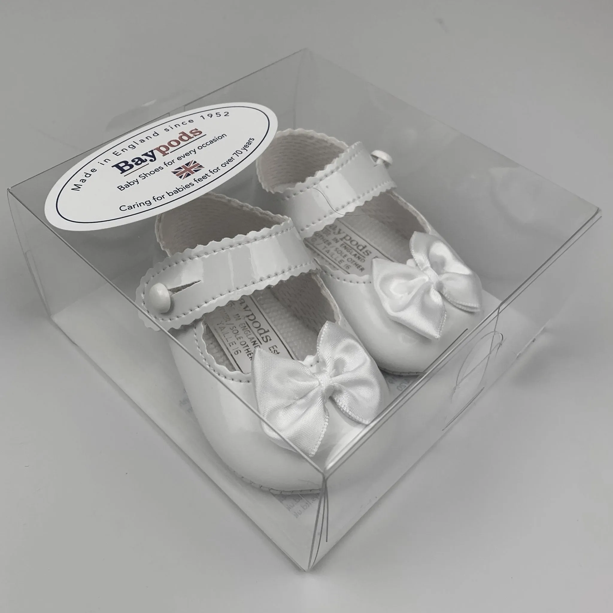 Baby Girl White Pram Shoes with White Bow and soft sole