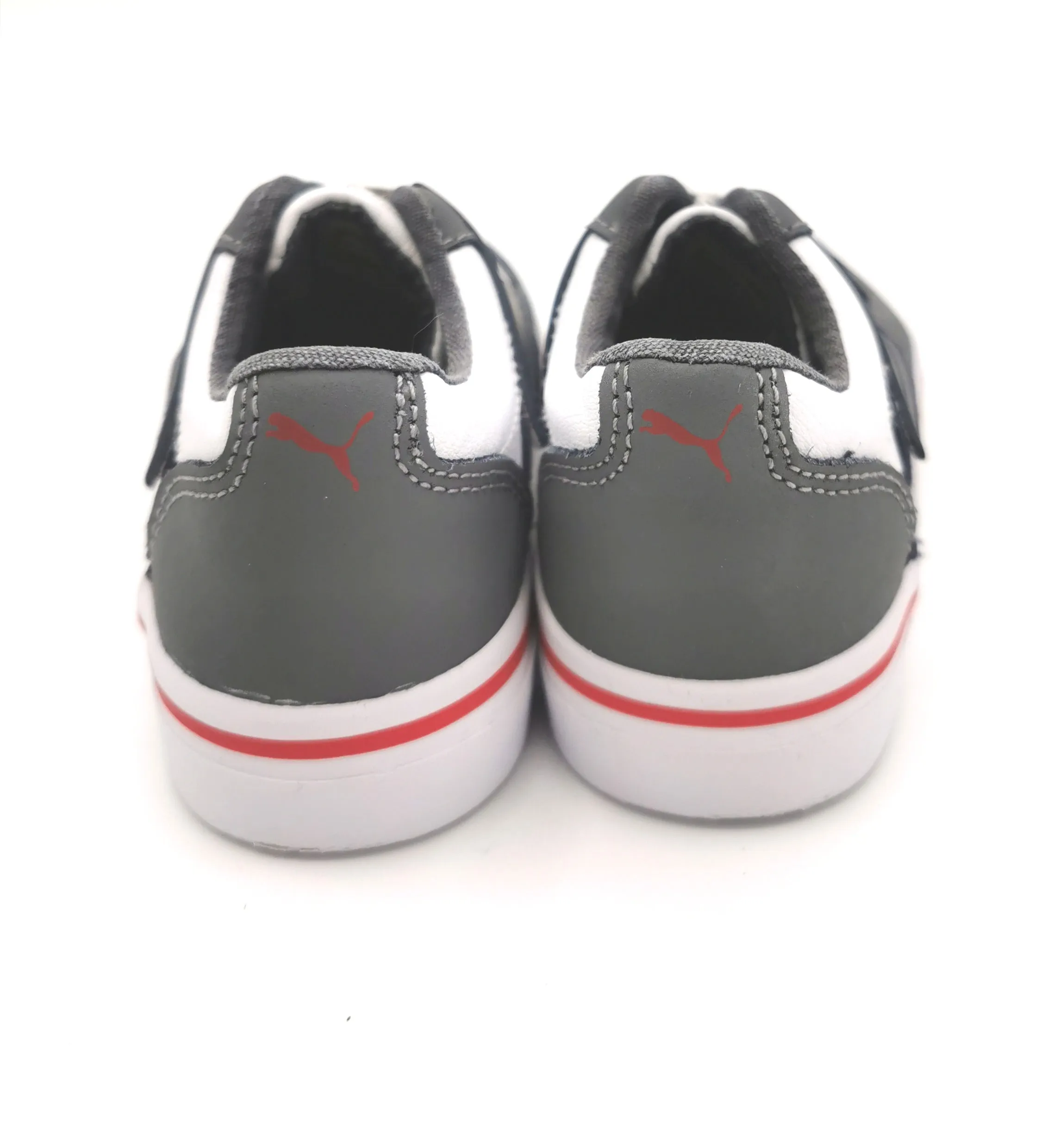 BOY SIZE 7 TODDLER - PUMA, Kinder fit Shoes EUC B9