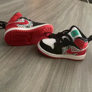 Brand new , never worn toddler shoes