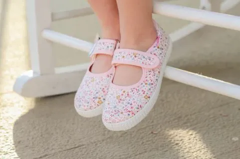 Cienta Mary Janes Shoes - Provence Floral