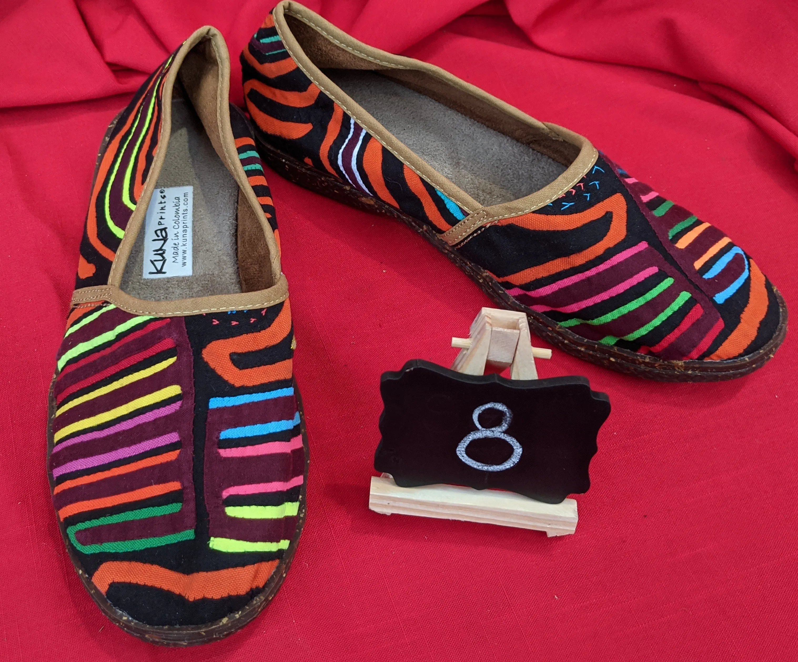 Cloud's Rest Slipper Mola Shoes  - Size 8 - Saha