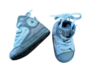 Converse runners size 1 (0-3m) BRAND NEW