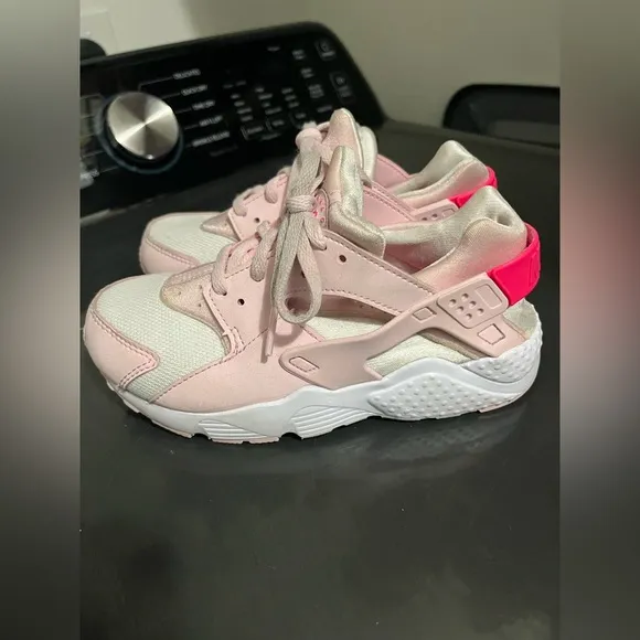 EUC Kids Nike Shoes