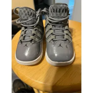 Jordan Aura Cool Grey Toddler Shoes