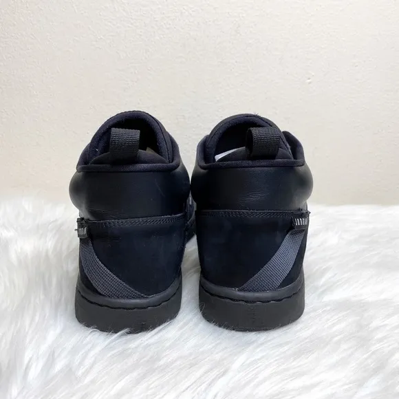 Jordan Fadeaway Triple Black Sneakers