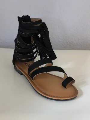K GLADIATOR FRINGE SANDAL