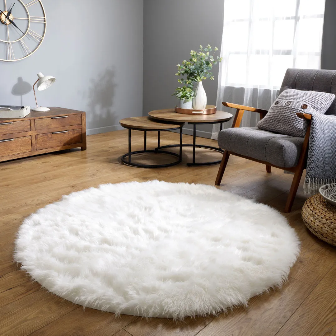 Kayzlynn Shag Faux Sheepskin White Rug Everly Quinn Rug Size: Round 4'