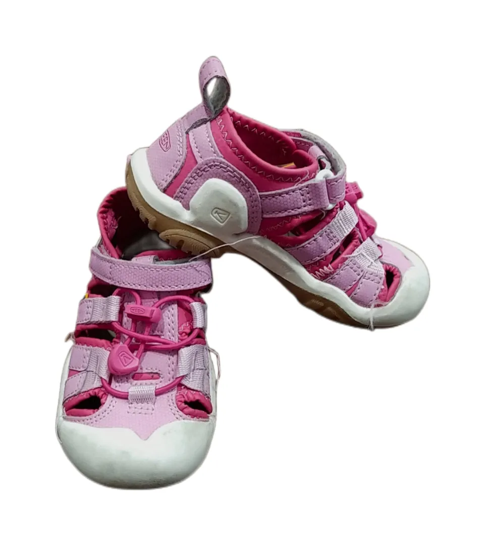 Keens Sandals - 10