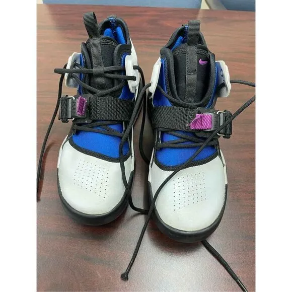 Kids Nike Air Force 270 GS Shoes Size 6.5 Y- White, Blue and Purple