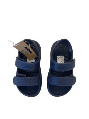 Native sandals size c8