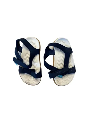 Native shoes size 7