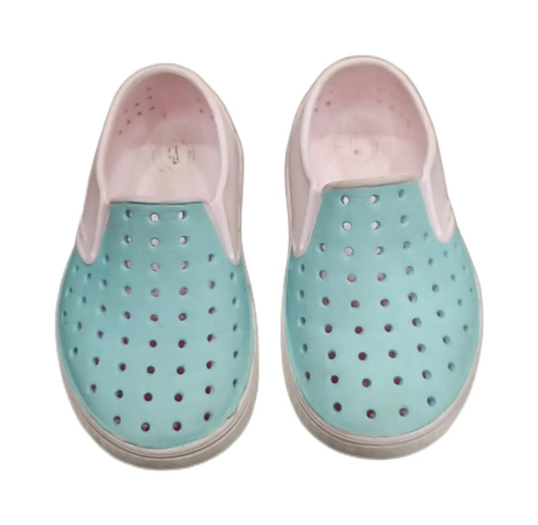 Native shoes - toddler size C8