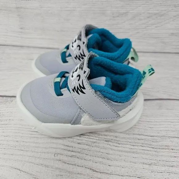 New!!! Nike Team Hustle D 10 Lil Toddler‎ Shoes Size 5C