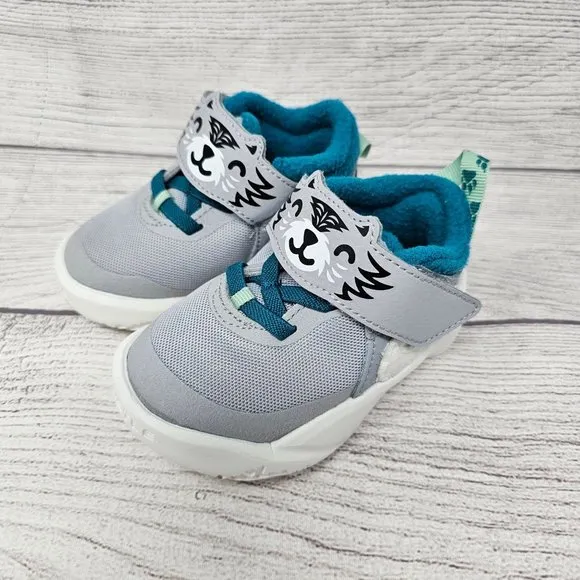 New!!! Nike Team Hustle D 10 Lil Toddler‎ Shoes Size 5C