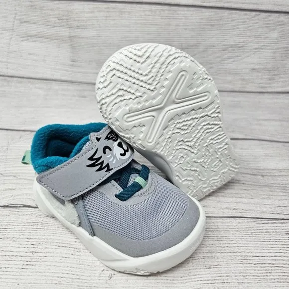 New!!! Nike Team Hustle D 10 Lil Toddler‎ Shoes Size 5C