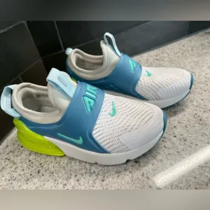 Nike Air Max 270 Shoes Size 11