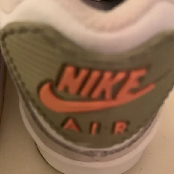 Nike Air Max 90's Athletic Shoes Size 5 1/2