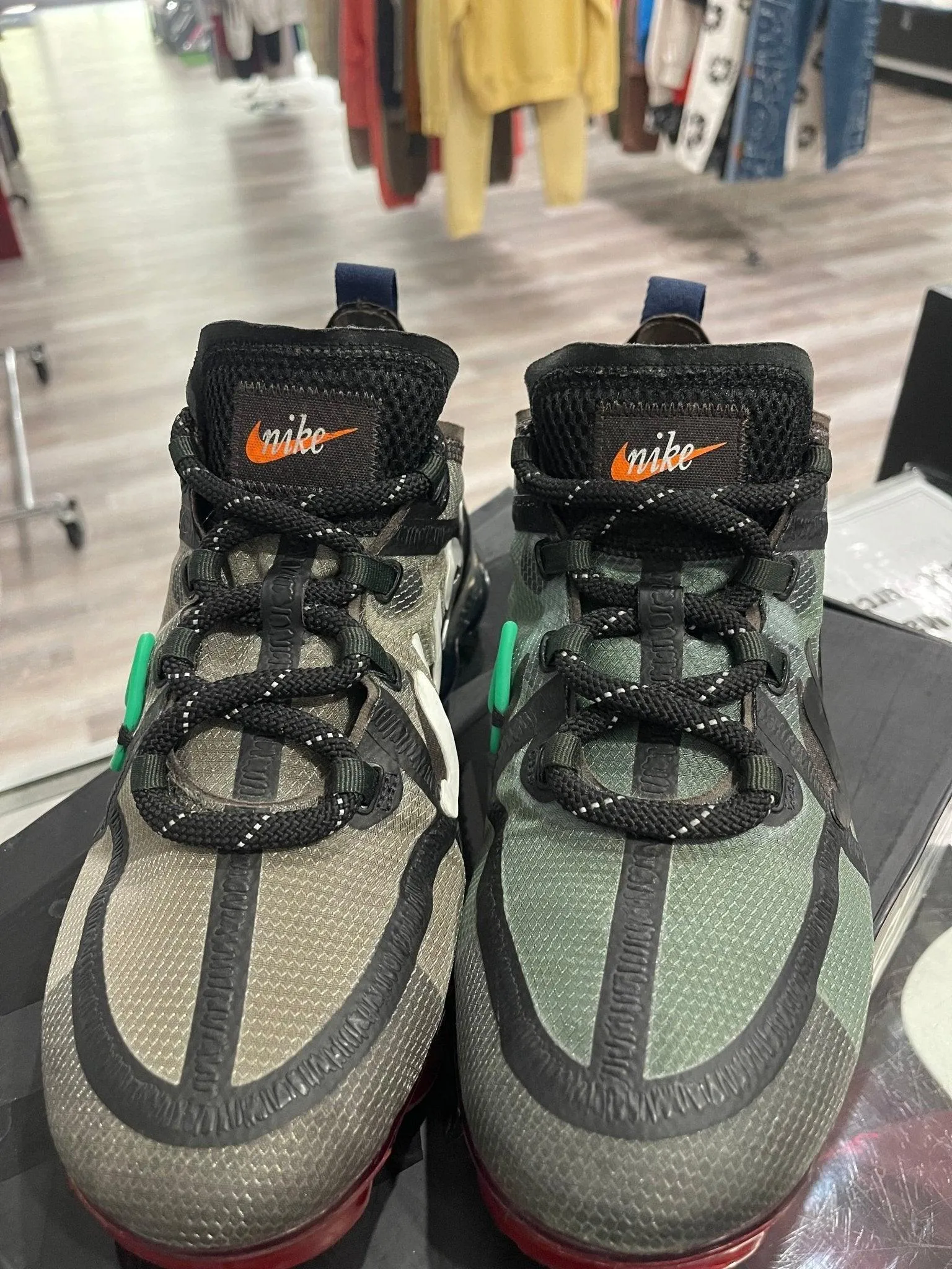 Nike Air VaporMax 2019 Cactus Plant Flea Market - Size 12 Women's / 10.5 Mens - USED
