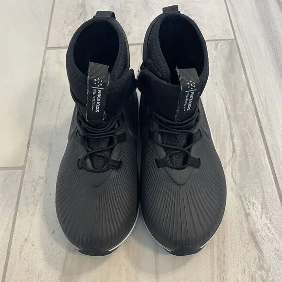 Nike Binzie Boot