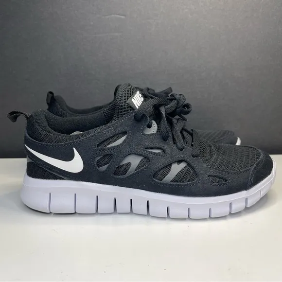 Nike Free Run 2 Boys Unisex Big Kids Shoes DD0163 004 Black White Size 4Y