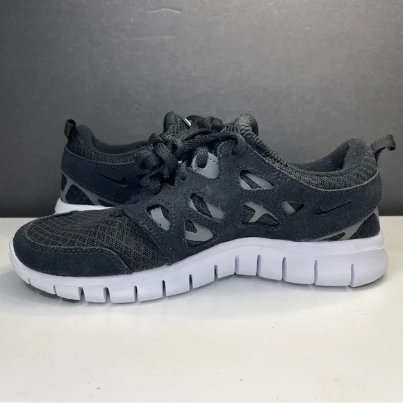 Nike Free Run 2 Boys Unisex Big Kids Shoes DD0163 004 Black White Size 4Y