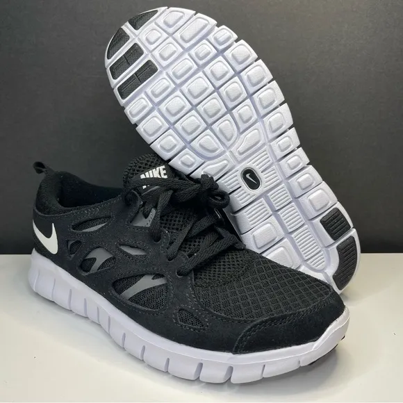 Nike Free Run 2 Boys Unisex Big Kids Shoes DD0163 004 Black White Size 4Y