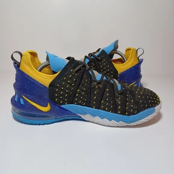 Nike LeBron XVIII Minneapolis Lakers GS Youth Sz 5.5 Shoes CW2760-006 (284 Box32