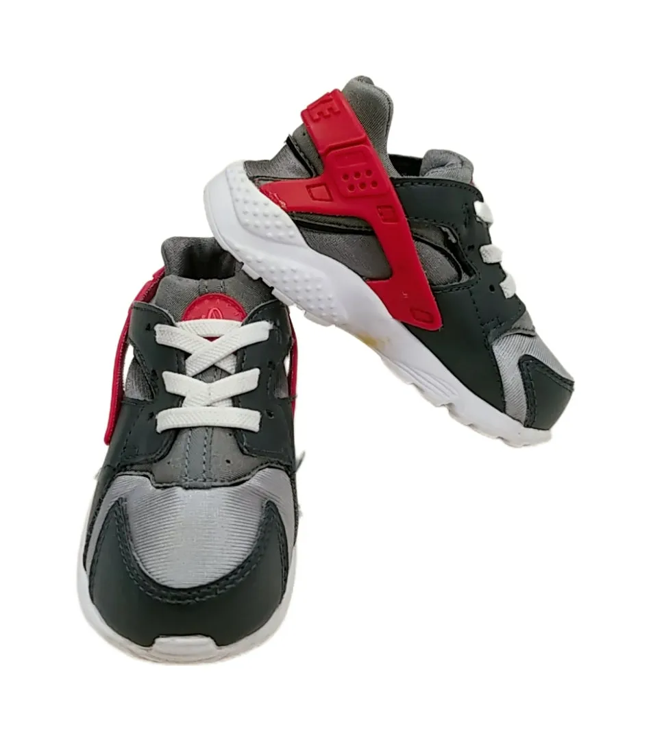 Nike runners - toddler size 7