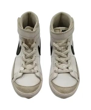 Nike Shoes - 11.5
