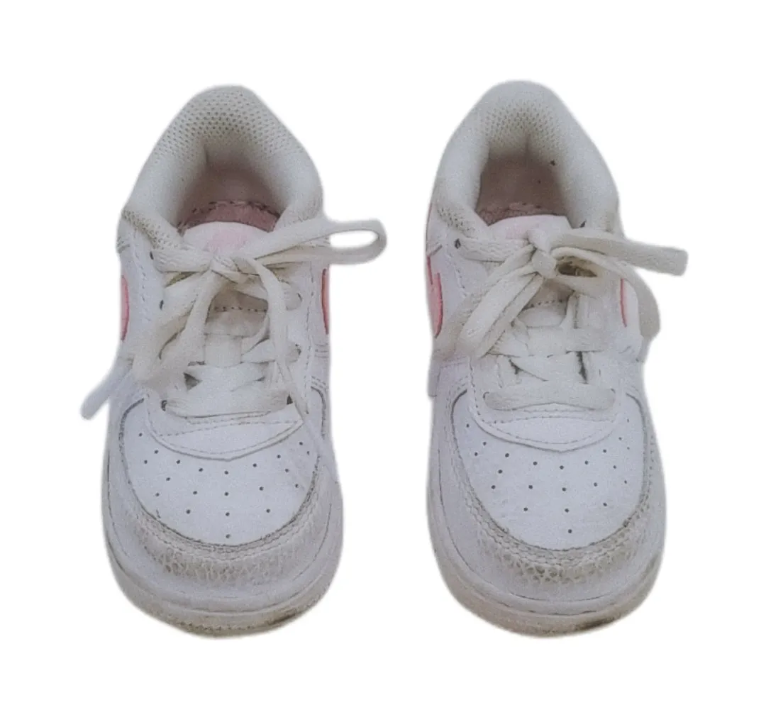 Nike Shoes - 7C