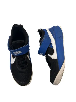 Nike shoes size 2 youth