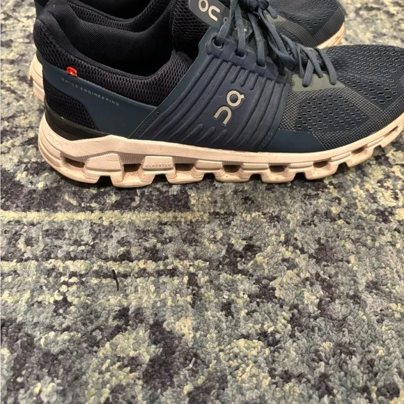 On Cloud Men’s Shoes