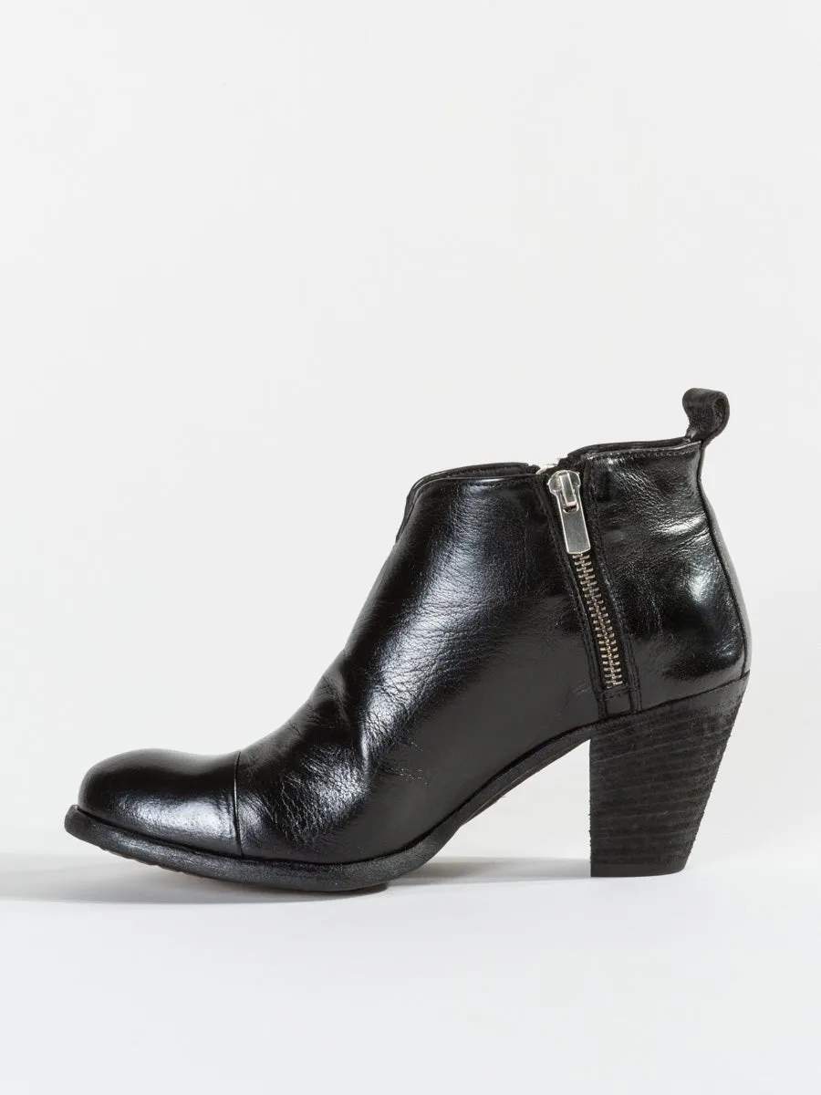 plaisir bootie - black