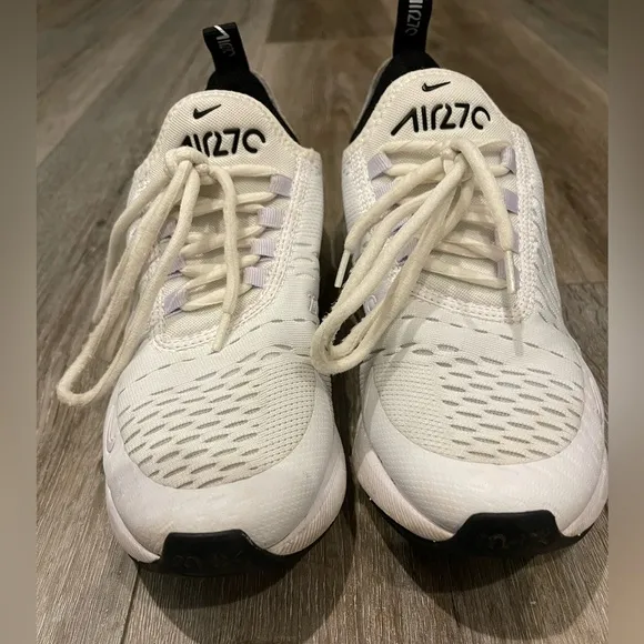 Preowned Nike Air 27C Shoes size 5.5 Youth (size 7 in women’s)