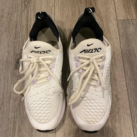 Preowned Nike Air 27C Shoes size 5.5 Youth (size 7 in women’s)
