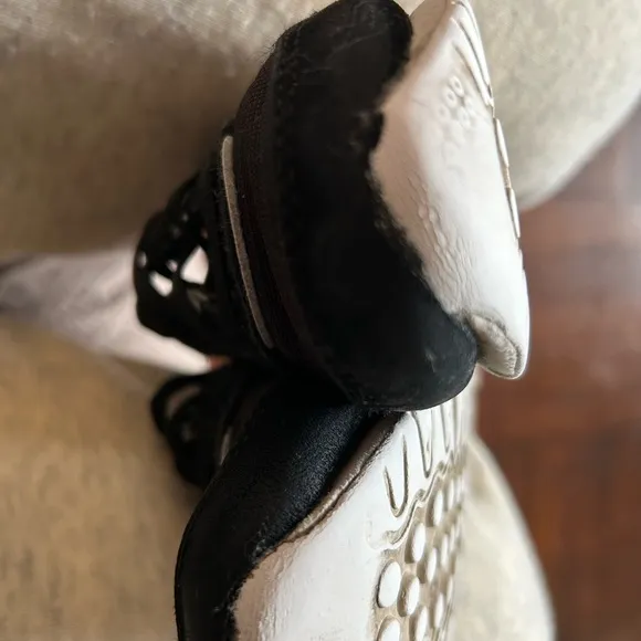 Reebok shoes for toddler in size10
