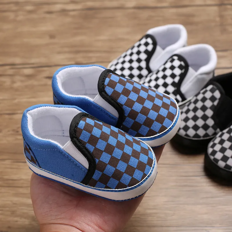 Spring and autumn new 0-1 years old baby shoes soft bottom set foot lattice toddler shoes