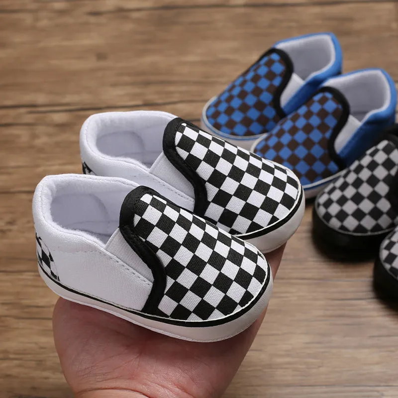 Spring and autumn new 0-1 years old baby shoes soft bottom set foot lattice toddler shoes