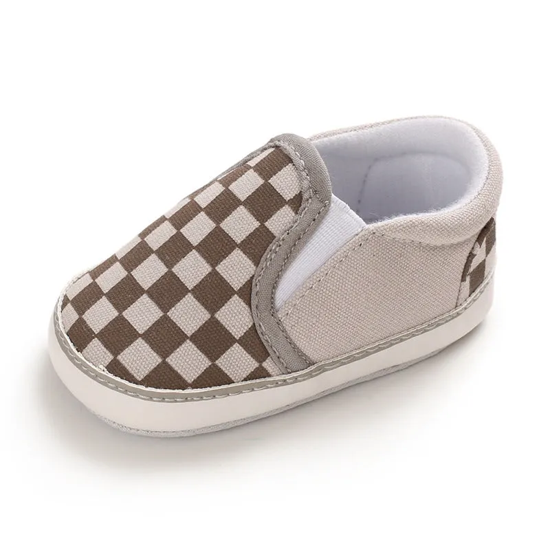 Spring and autumn new 0-1 years old baby shoes soft bottom set foot lattice toddler shoes
