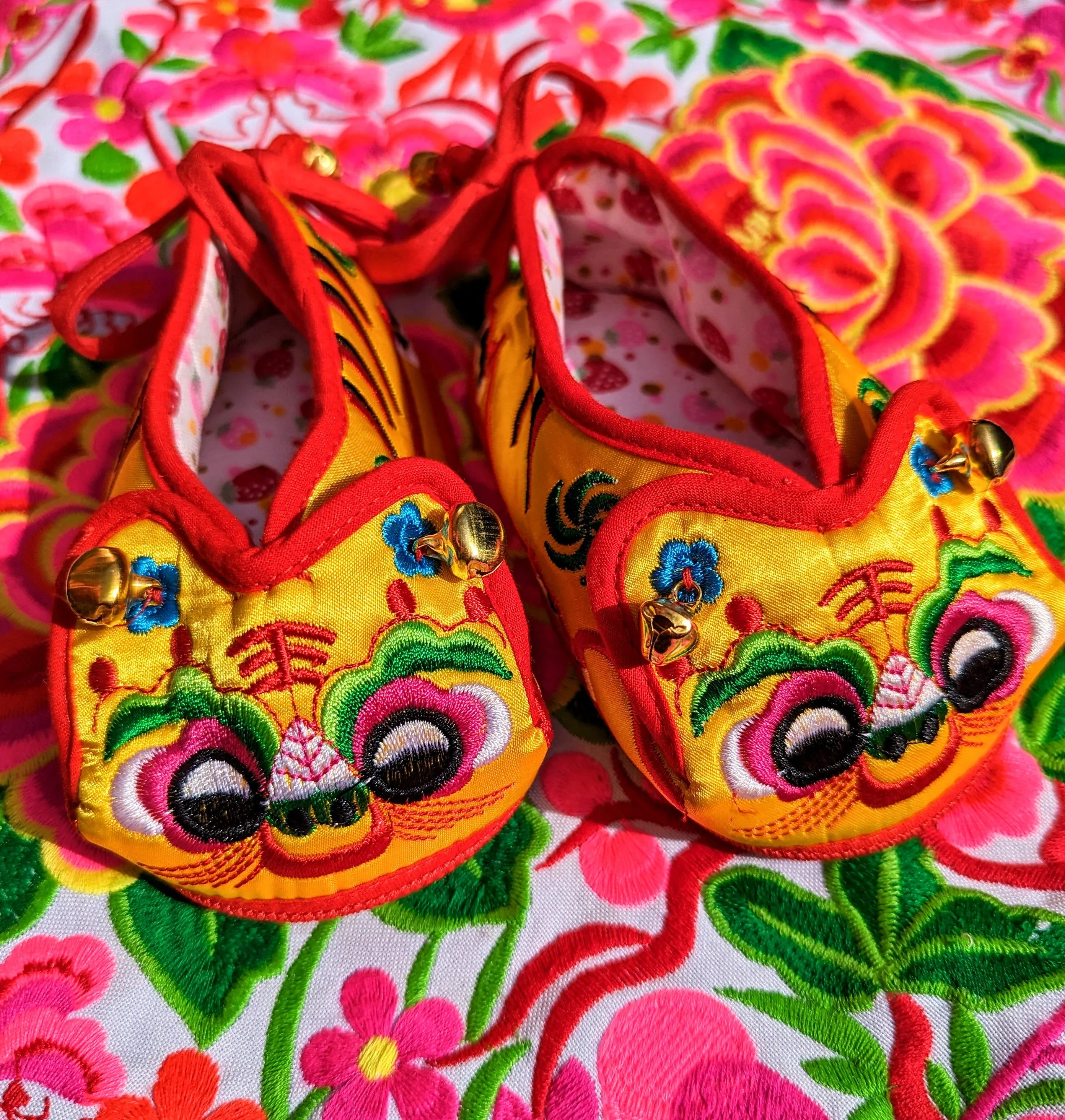 Tiger toddler shoes