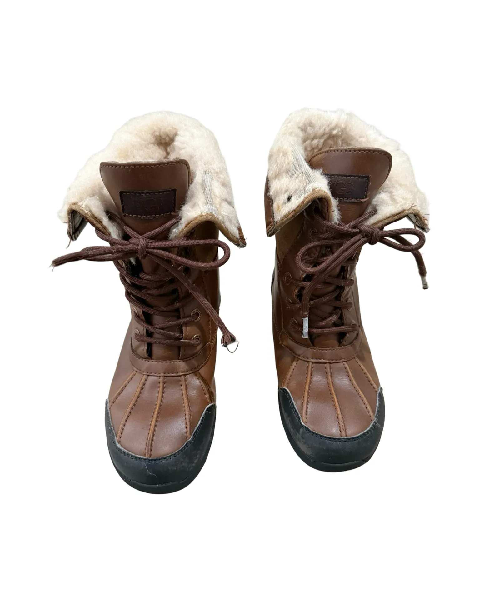 UGG Butte winter boots - youth size 4