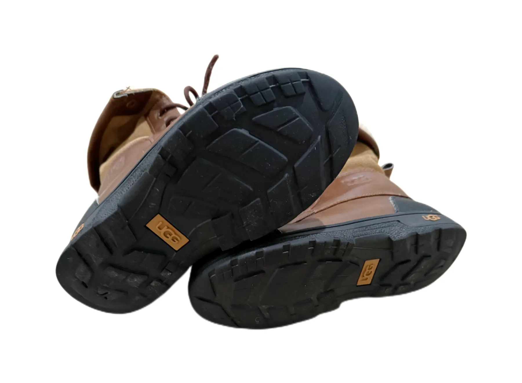 UGG Butte winter boots - youth size 4