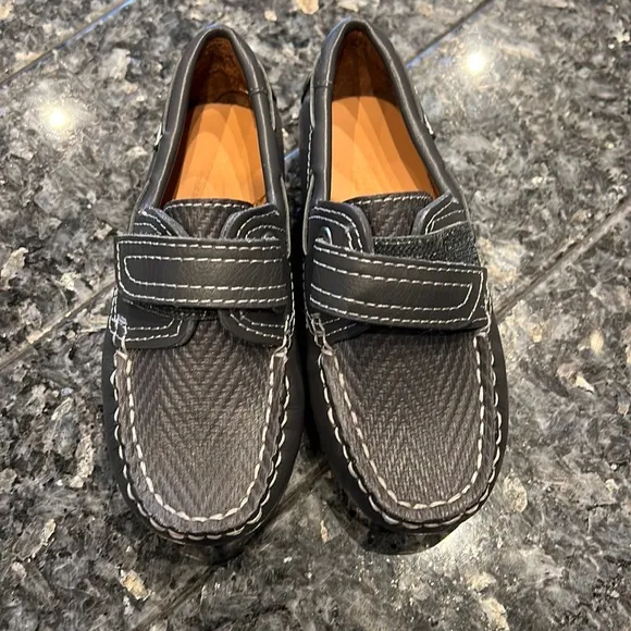 Venettini shoes toddler size 26